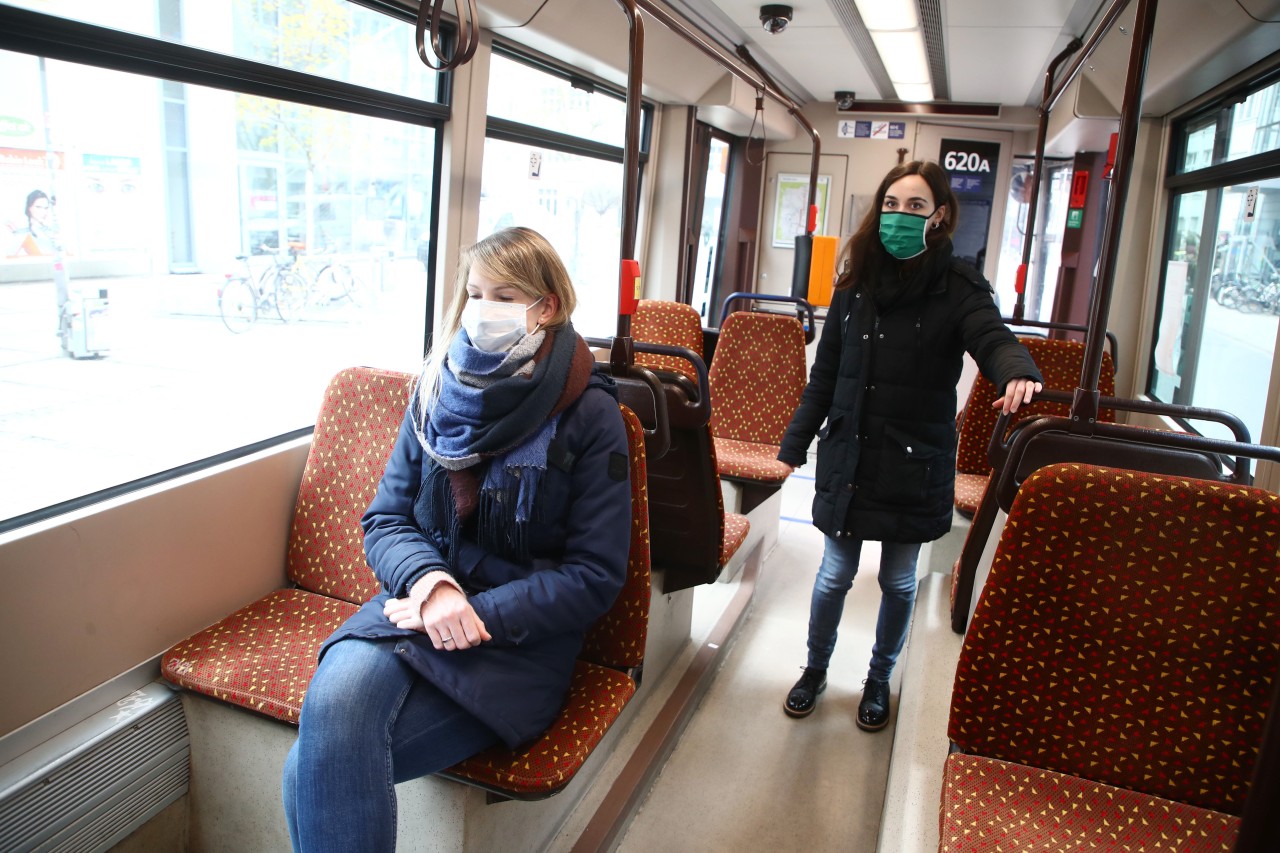 Die alten Bahnen in Jena sind bald Geschichte! Denn die neue Lichtbahn soll ein richtiger Hingucker werden. (Archivbild)