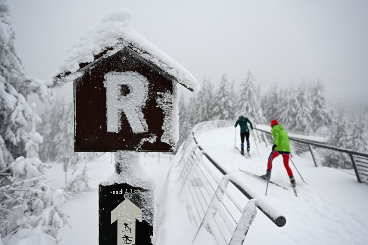 Das Wetter macht den Thüringer Wintersportlern ein Geschenk! In den höheren Lagen kommt es zu Neuschnee. (Archivbild)