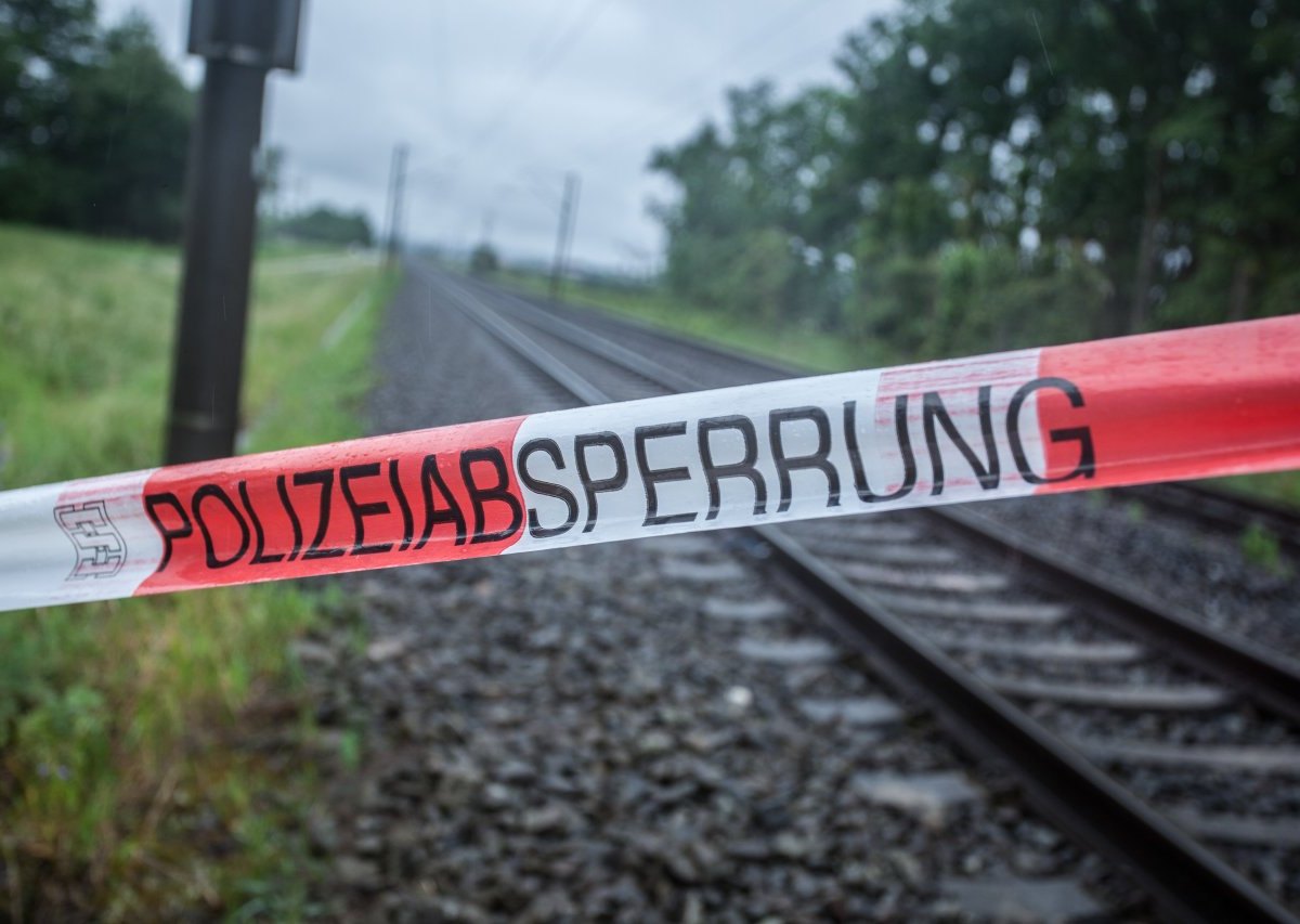 Bahn_Polizeisperrung