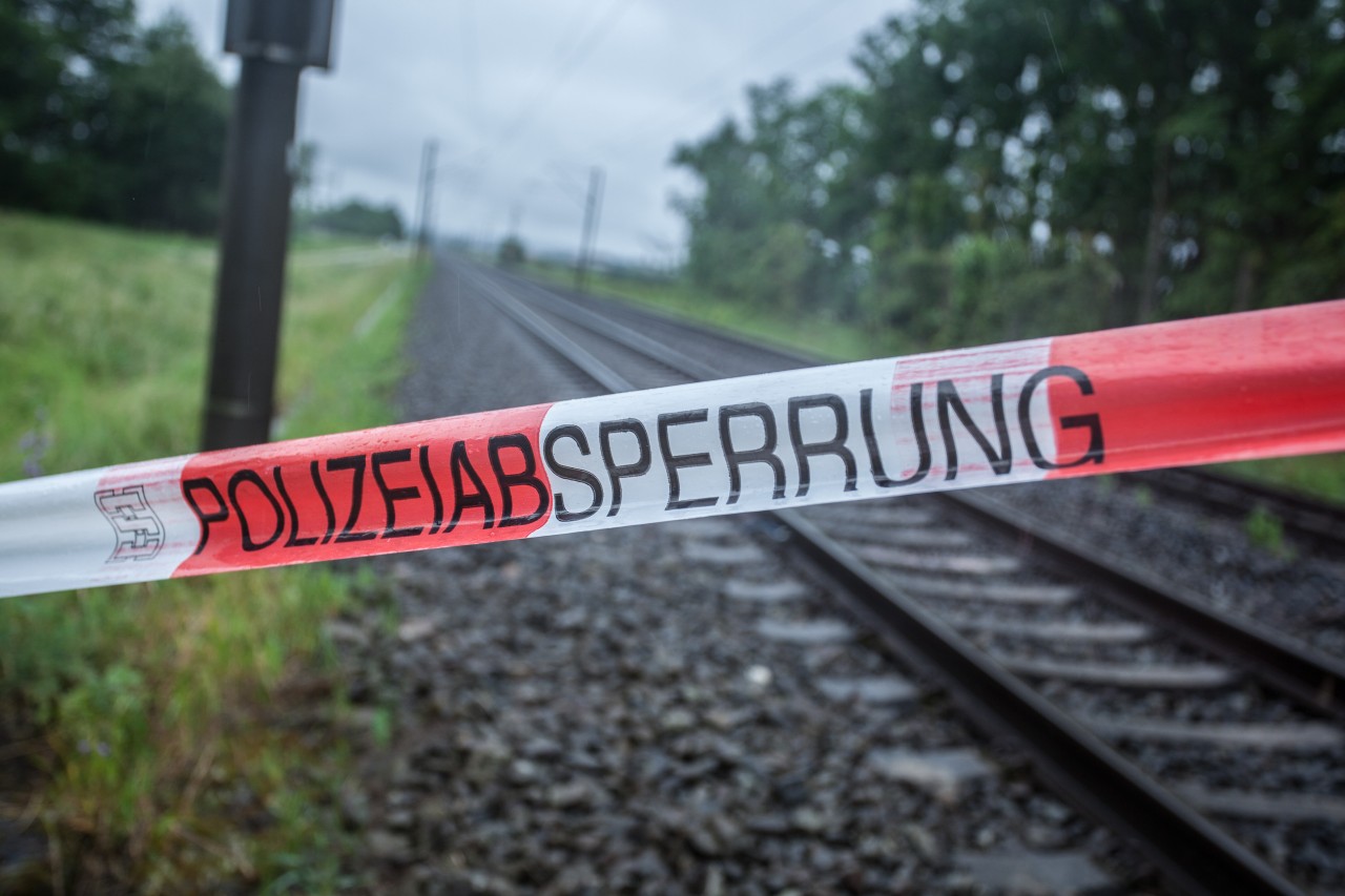Am Wochenende sperrte die Polizei Thüringen gleich zwei Bahnabschnitte. (Archivbild)