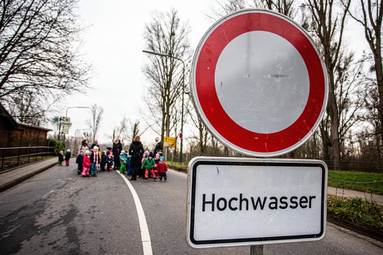 In Thüringen kommt jetzt nicht nur ein heftiger Sturm auf dich zu – es wird jetzt auch vor Hochwasser gewarnt. (Archivbild)