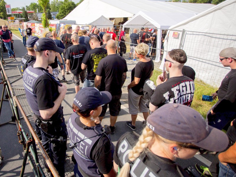 Nach Informationen des MDR waren zum Festival am Wochenende rund 1000 Polizisten im Einsatz.