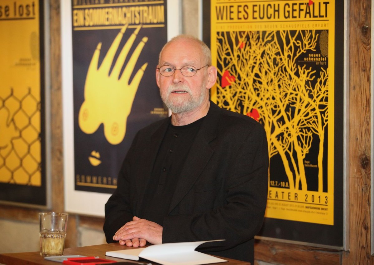 9 Ausstellung mit den Theaterplakaten des Grafikers Klaus Martin