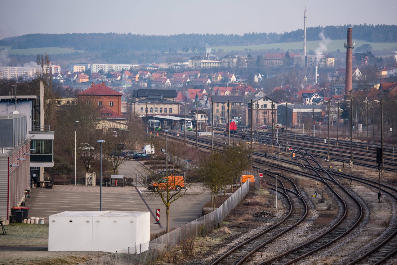 Insgesamt fünf Bahnlinien steuern den Bahnhof Meiningen an. (Archivbild)