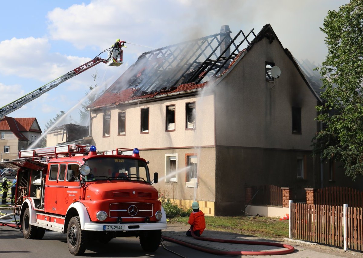 Brand-niederreißen.JPG