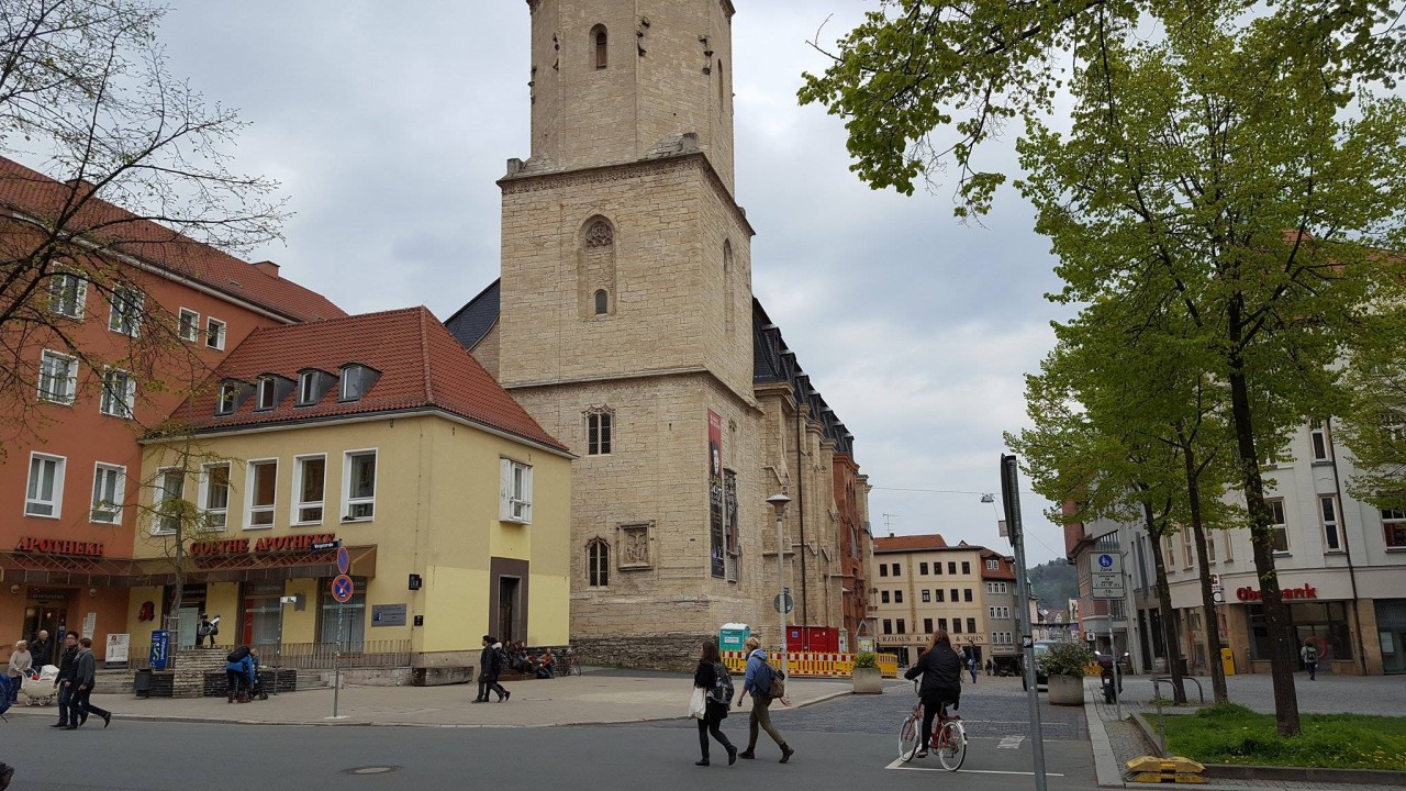 Auch der Platz bei der Kirche soll neugestaltet werden.