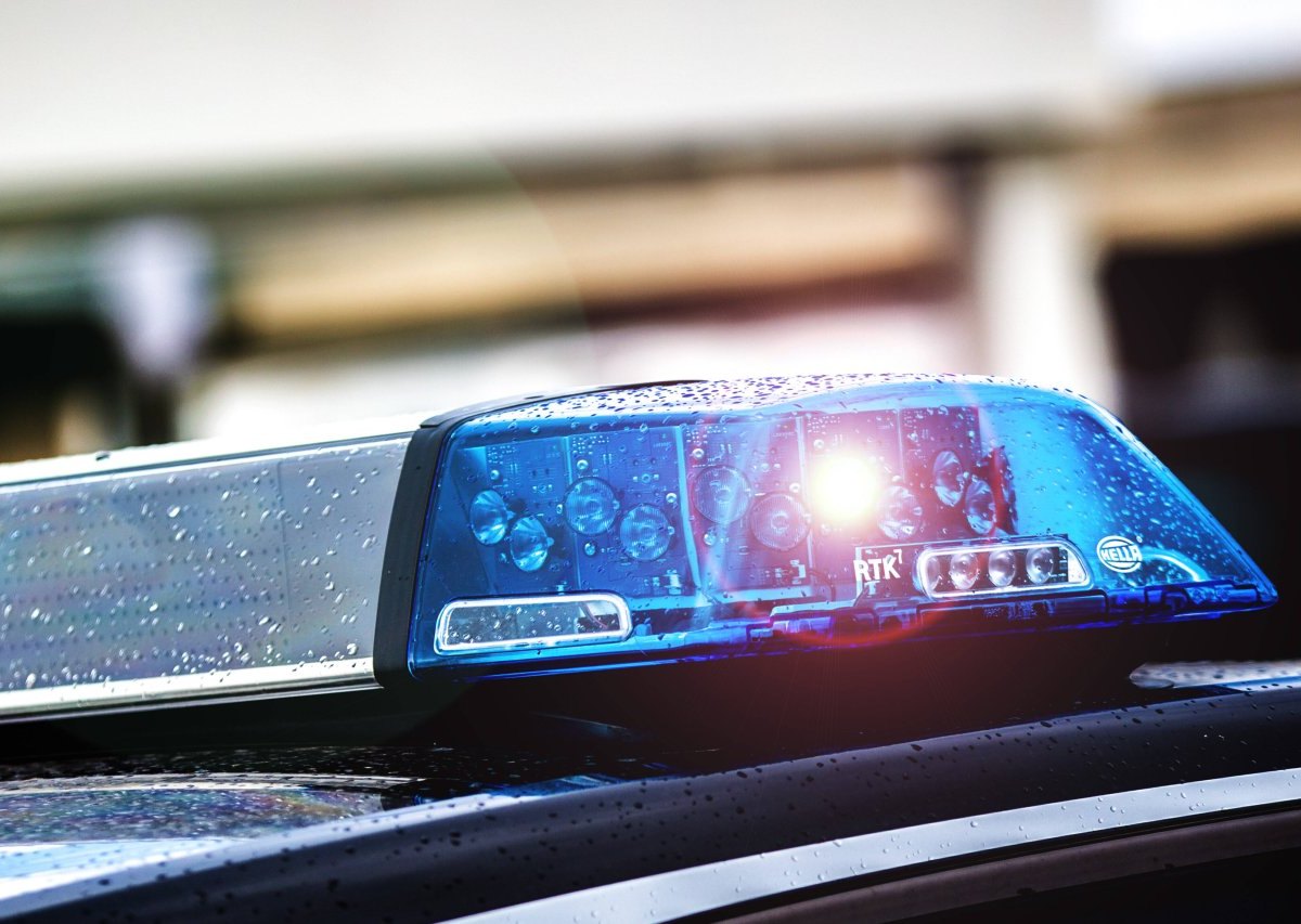 Erfurt Unfall Polizei Blaulicht BMW 17-Jähriger Jugendlicher