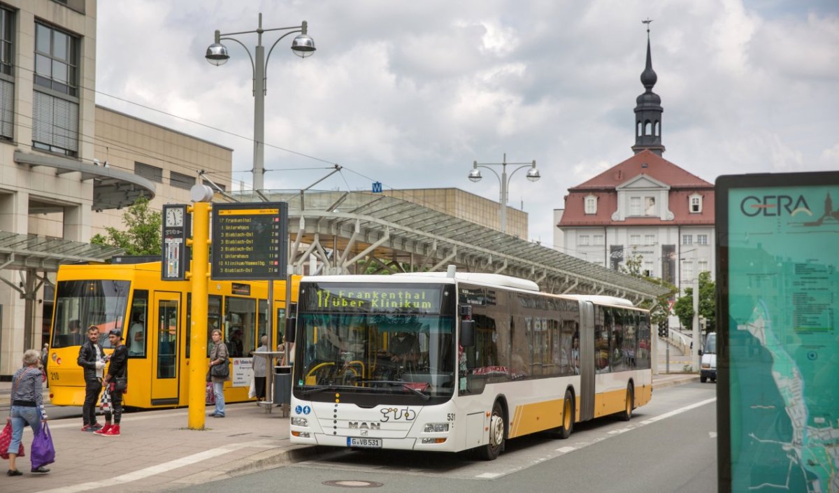 Fernbus Bahn Thüringen neue Strecken.jpg
