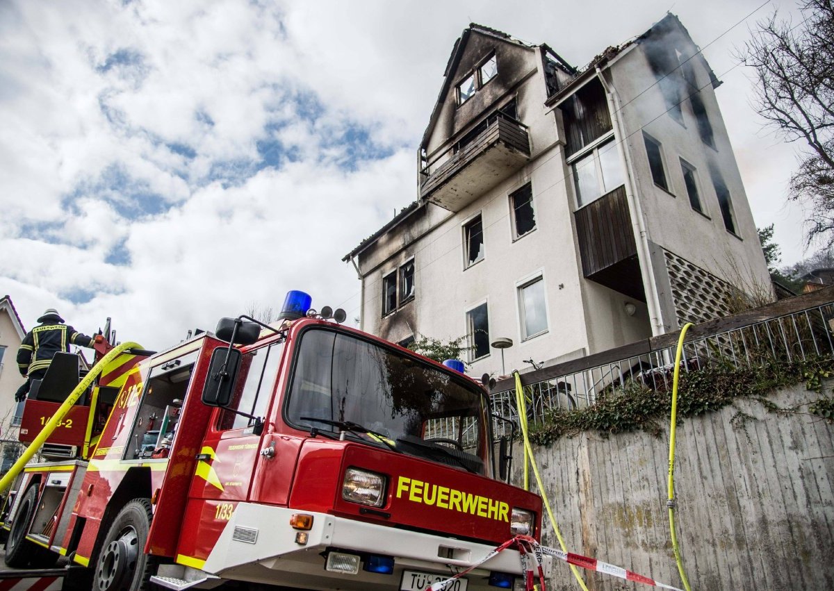 Feuerwehr Feuer Haus Hausbrand