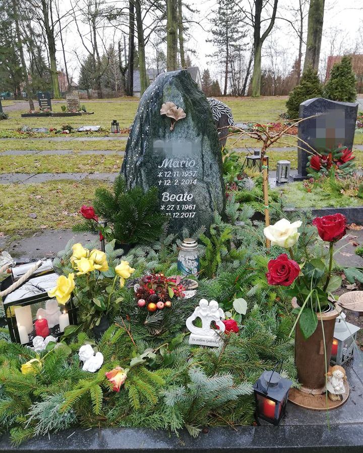 Friedhof Erfurt Grab Diebstahl Laterne Eltern