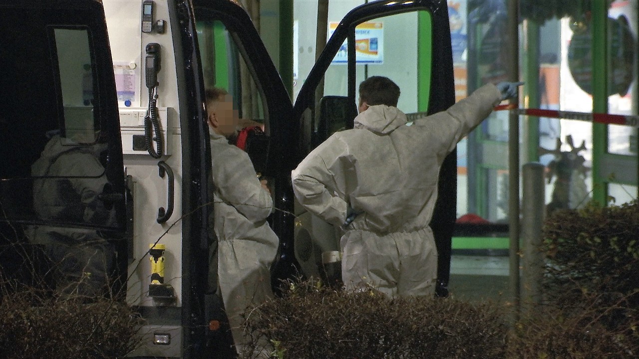 Nach der Explosion am Mittwoch in Erfurt ermittelt die Polizei auf Hochtouren.