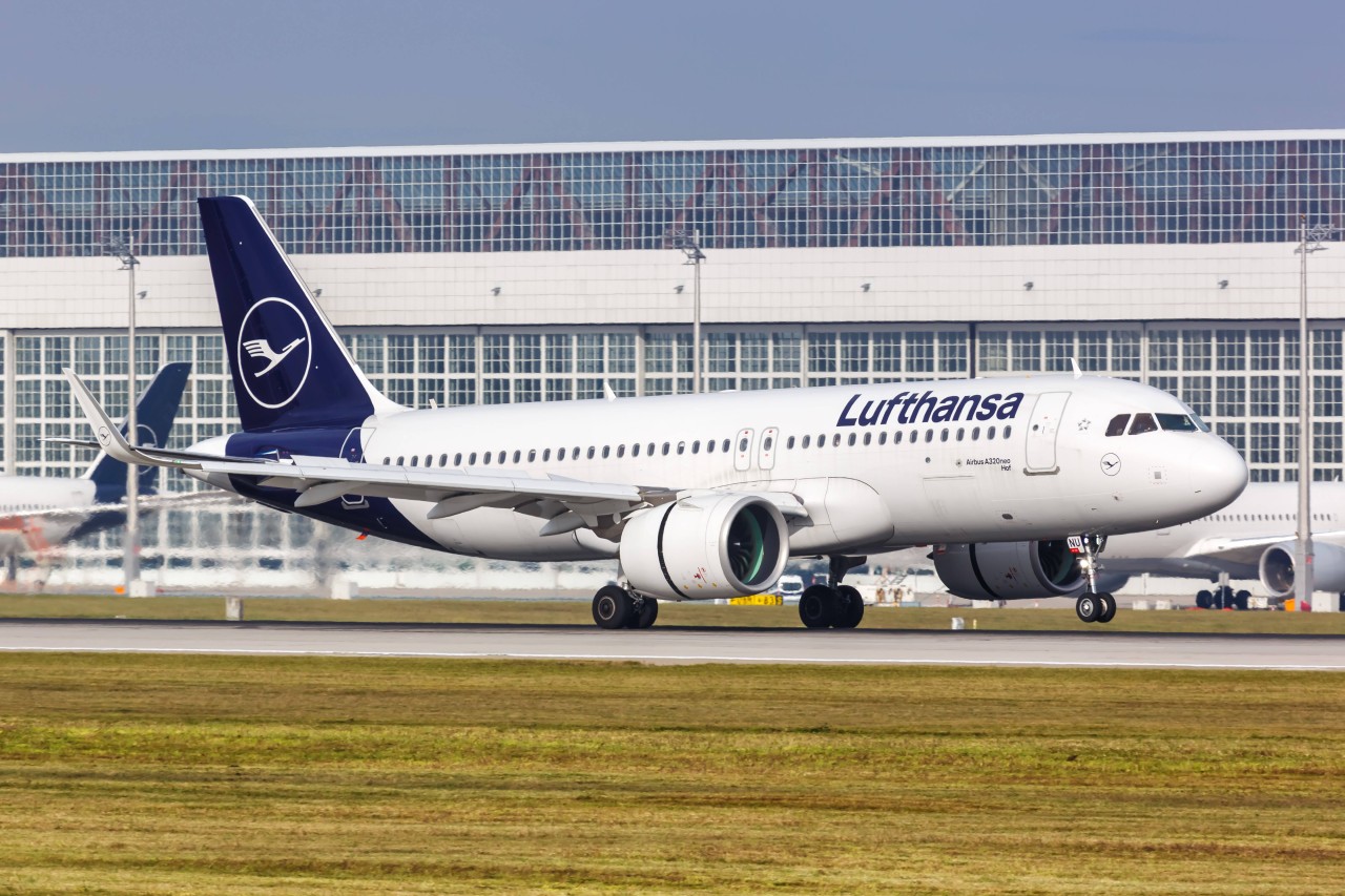 Ein Lufthansa-Flugzeug aus der Airbus A320neo-Familie ist auf den Namen „Gera“ getauft worden.