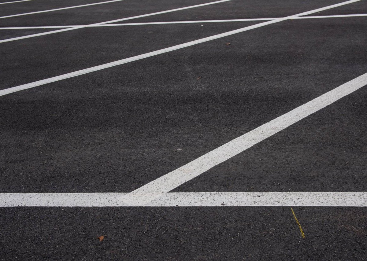 Gotha Kinder springen Mauer Supermarktparkplatz Autounfall verletzt Blaulicht Polizei Thüringen