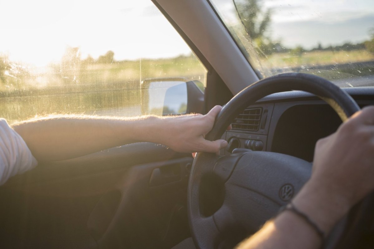 Jena Polizei Thüringen schlafen am Steuer Suche Unfall Autofahrer Gefahr Blaulicht