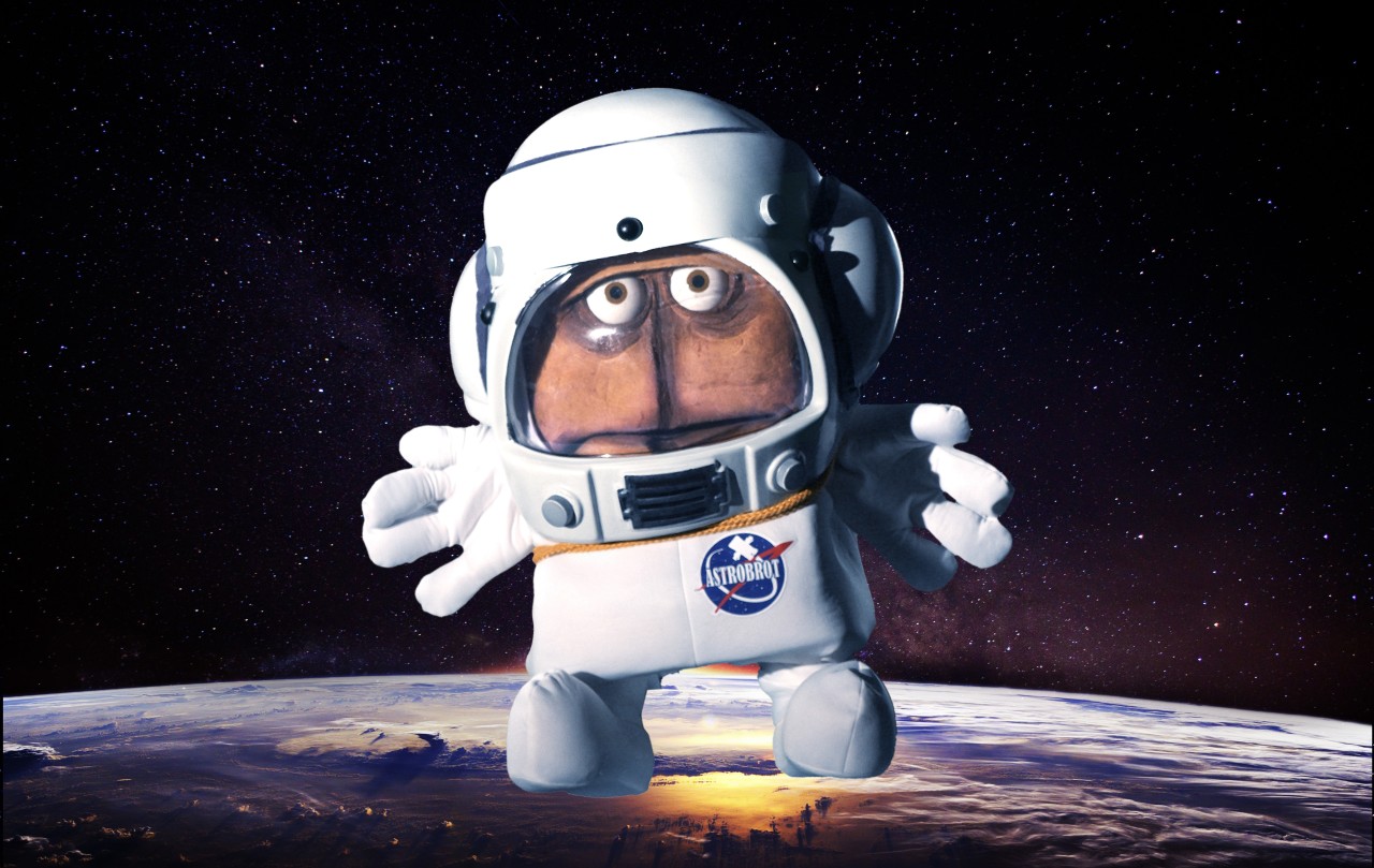Bernd das Brot kommt zurück! Und geht auf große Weltall-Mission.