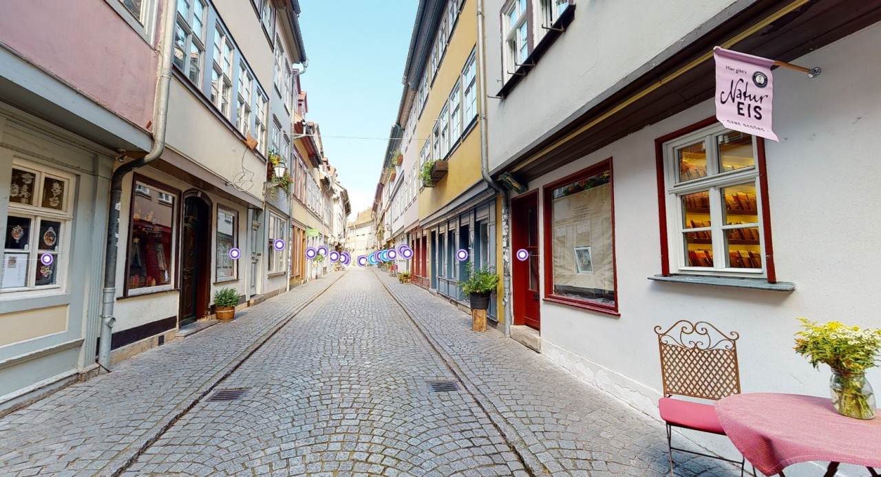 SO sieht das virtuelle Schlendern auf der Krämerbrücke aus – ziemlich realistisch.