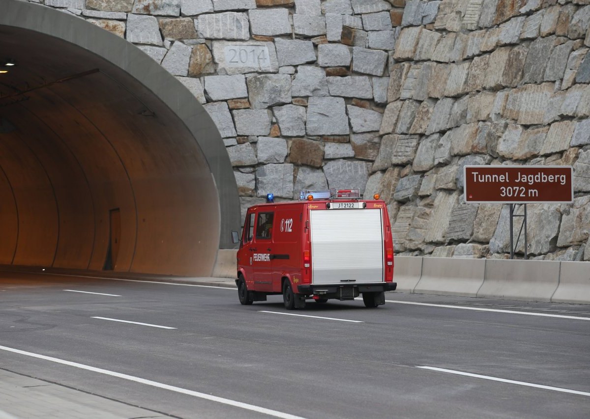 Lkw-Brand im Jagdbergtunnel