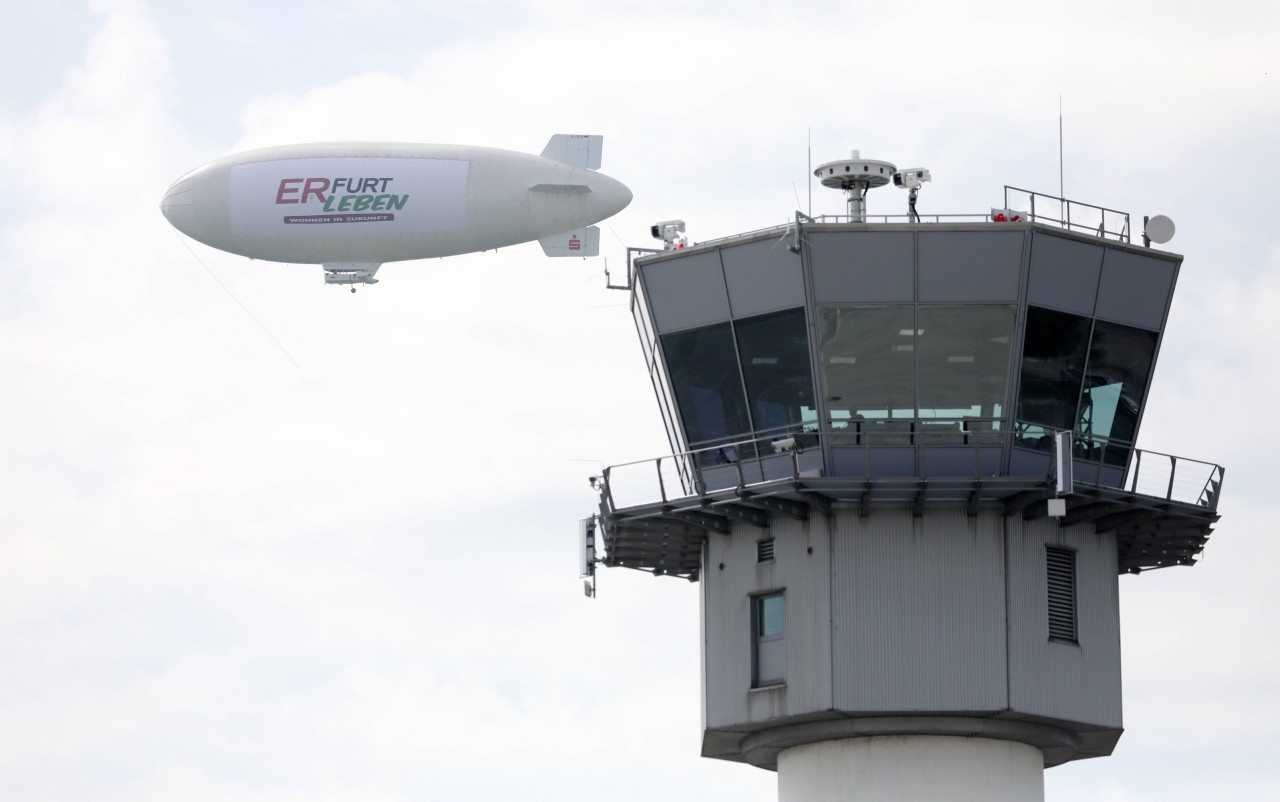 Erfurt: Luftschiff Theo fliegt anlässlich der Buga über Erfurt. (Symbolbild) 