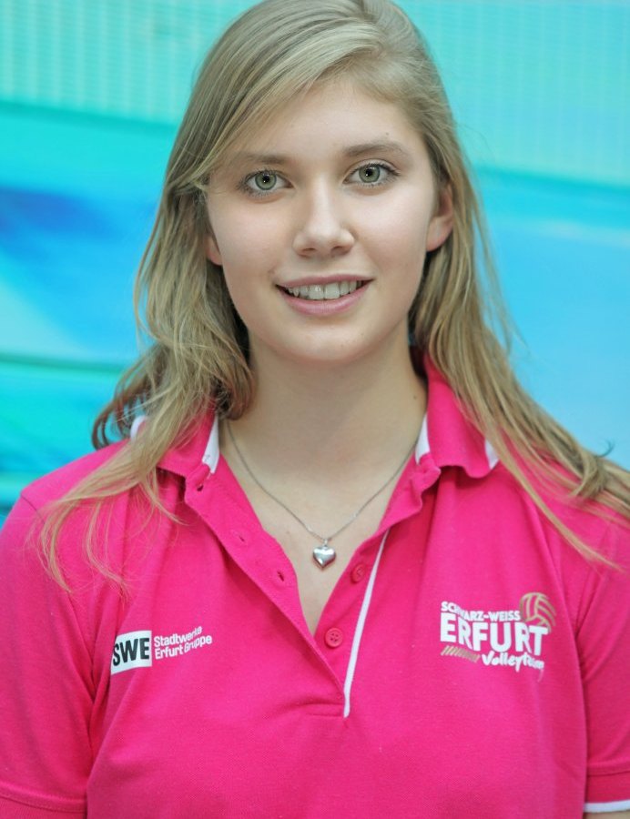 Luise Wolf vom Schwarz-Weiß Erfurt Volleyteam.