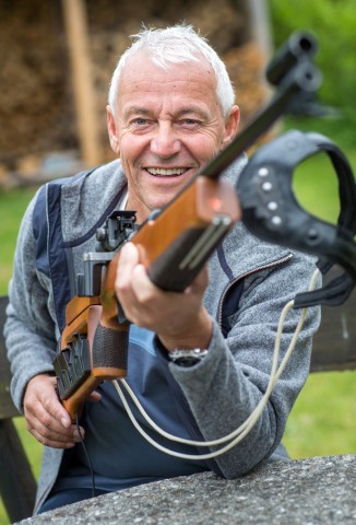 Trainer Manfred Geyer. Der ehemalige deutsche Biathlet feiert am 23. Mai seinen 65. Geburtstag.