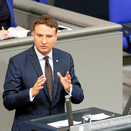 Mark Hauptmann (CDU/CSU) führt die Spitze der Top-Nebenjobber aus Thüringen an.