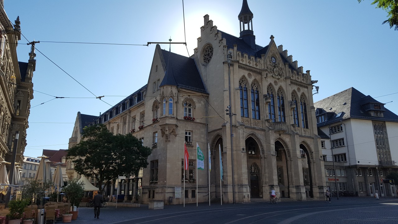 Die Töne aus dem Erfurter Rathaus gefallen nicht jedem. (Archivbild)