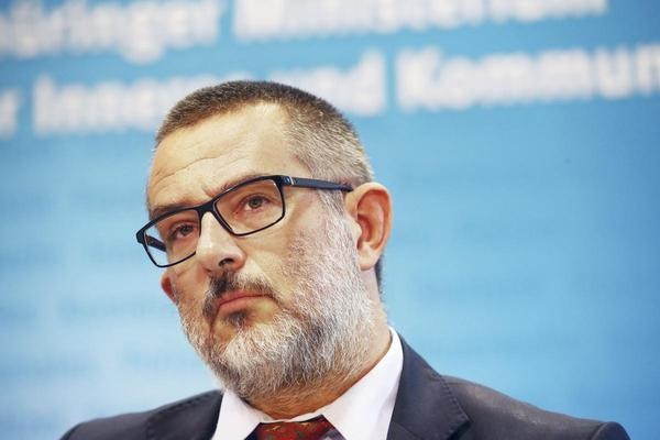 Thüringen: Der Verfassungsschutzchef Stephan Kramer zeigt sich besorgt über vermutlich linksterroristische Taten. (Archivbild)