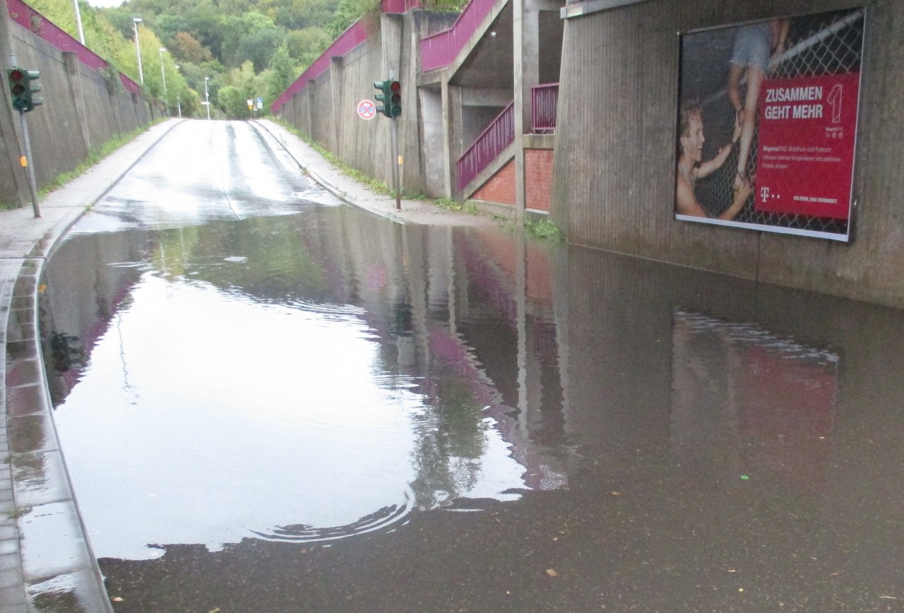 Sturmtief Fabienne brachte Starkregen mit nach Thüringen, in Eisenach wurde diee Unterführung am Rothenhof überflutet.