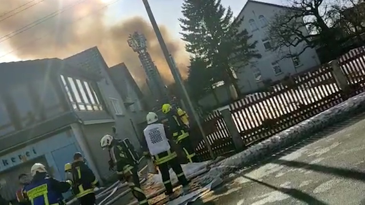 Der Vierseitenhof in Reust brannte lichterloh.