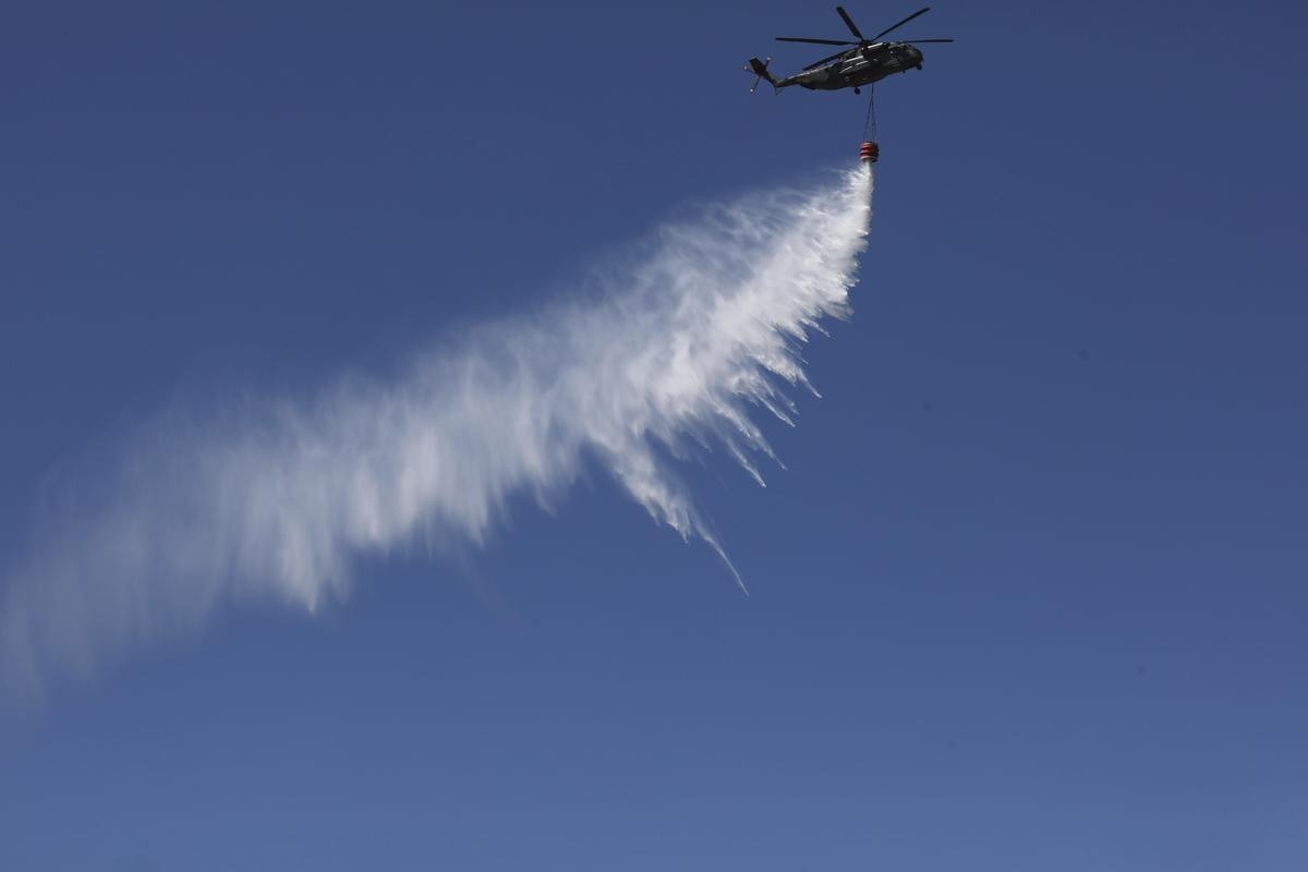 Können die Löschhubschrauber bald wieder abziehen? Zum Wochenende wandelt sich die Wetterlage in Thüringen.