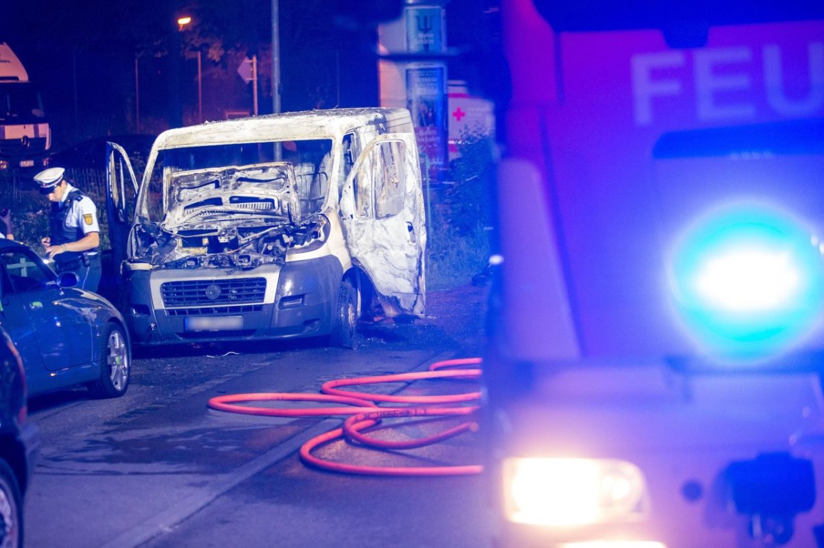 Transporter ausgebrannt Autobrand