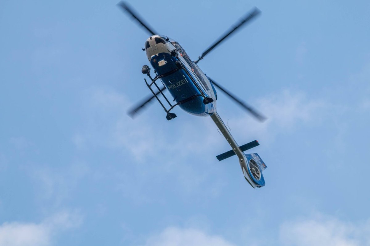Weimar Hubschrauber Hans-Eiden-Straße Thüringen Polizei Blaulicht Einsatz Raub Überfall
