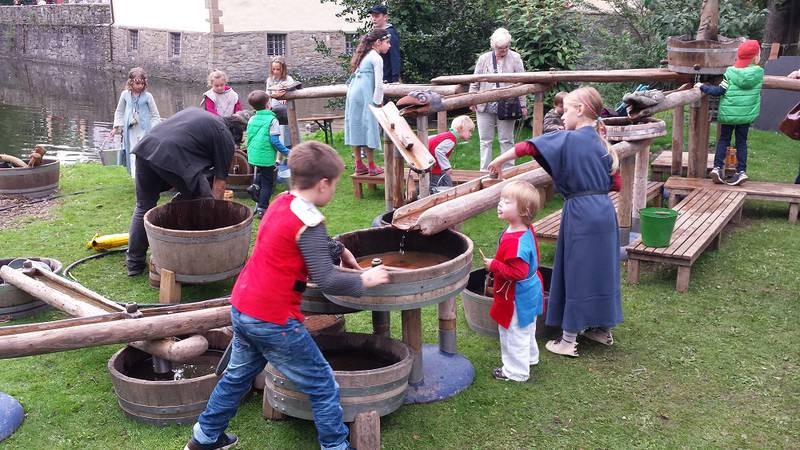 Besonders bei jungen Entdeckern beliebt: die Wasserspiele.