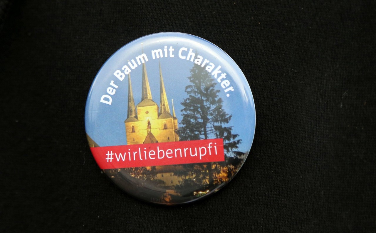 Erfurt: Kult um Tanne Rupfi! Etliche Fanartikel machten im Jahr 2019 die Runde. (Archiv)