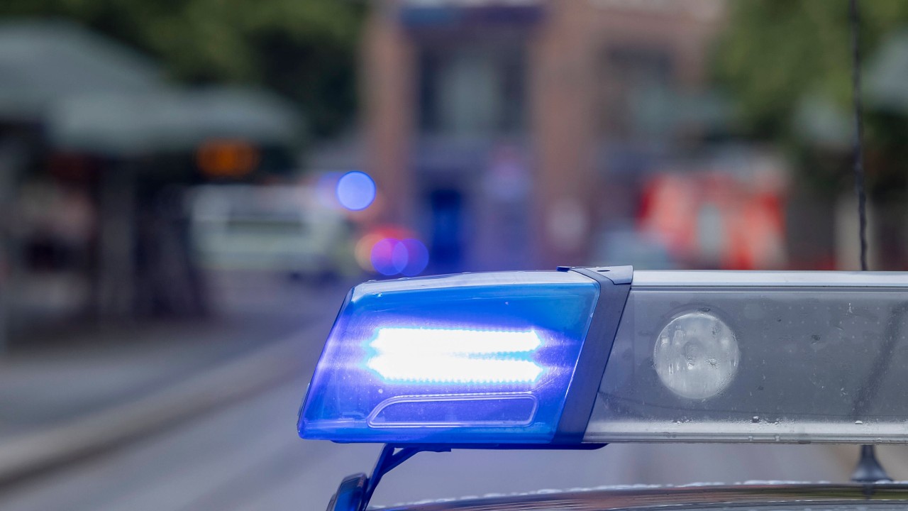 Erfurt: Die Polizei rückte zu einem Raub in einer Nahkauf-Filiale aus. 