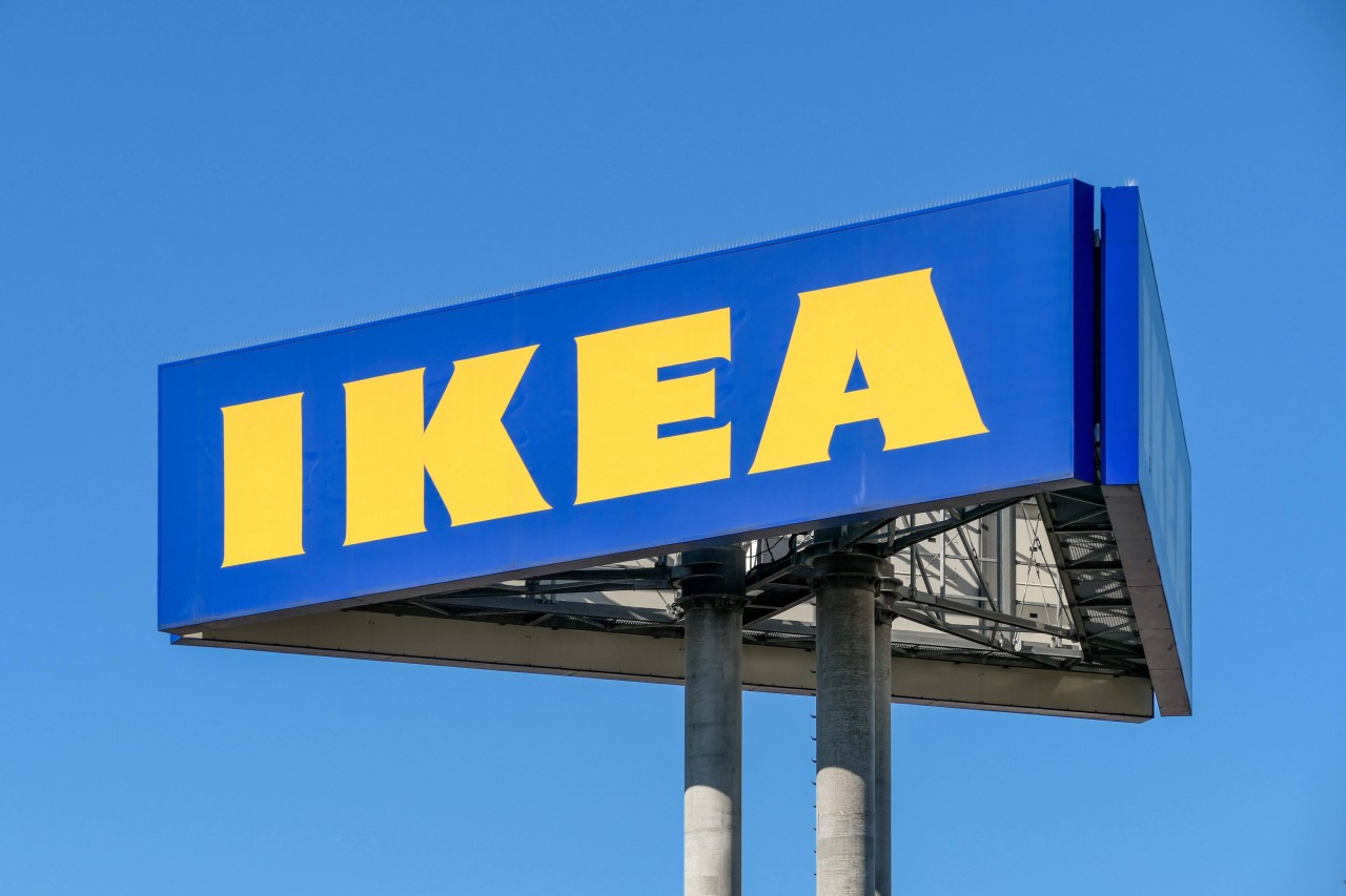 Wegen Tarifverhandlungen und damit verbundenen Streiks könnte ein Einkauf bei Ikea schwierig werden. (Archivbild)