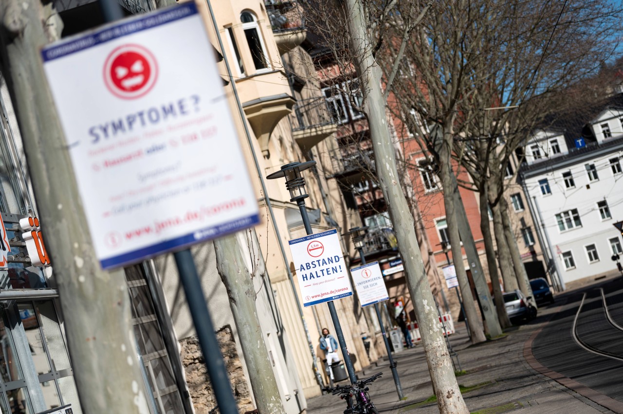 Die Innenstadt in Jena wird wegen der Corona-Pandemie in der Vorweihnachtszeit weniger besucht. 