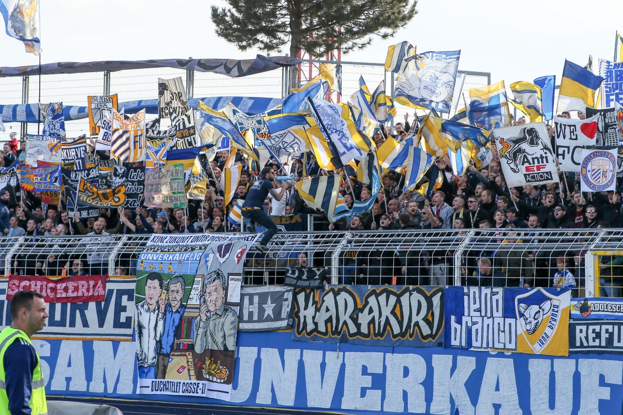 Die Fans des FC Carl Zeiss Jena. (Archivbild)