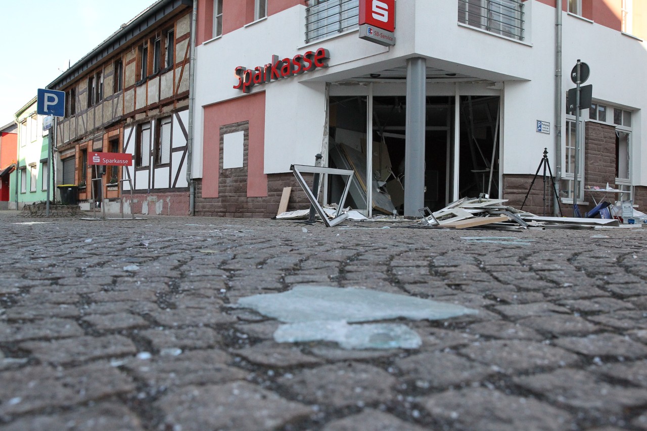 Die Explosion hat in der Ortschaft im Kreis Nordhausen ein wahres Trümmerfeld hinterlassen.