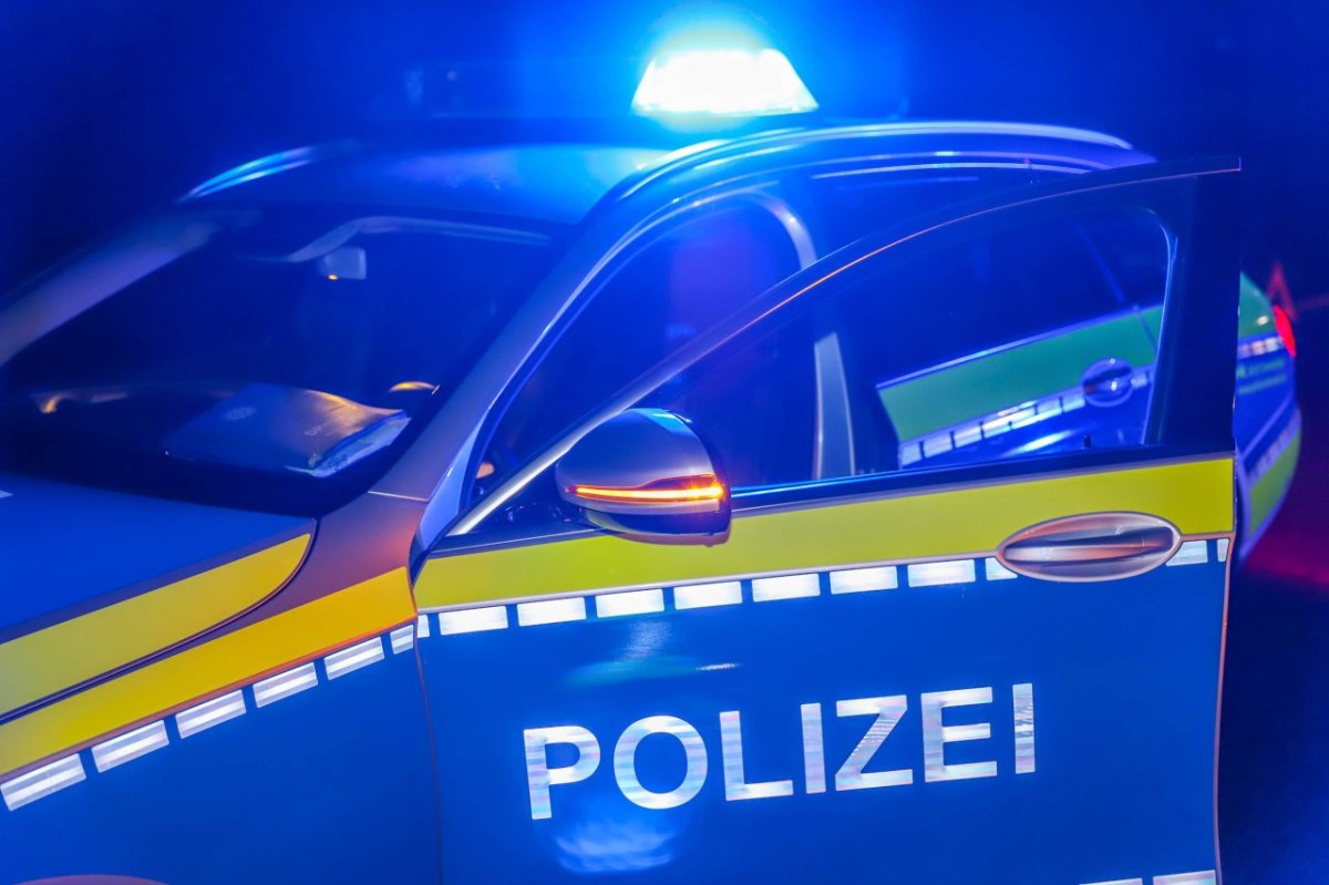 polizei blaulicht autobahn nacht thüringen