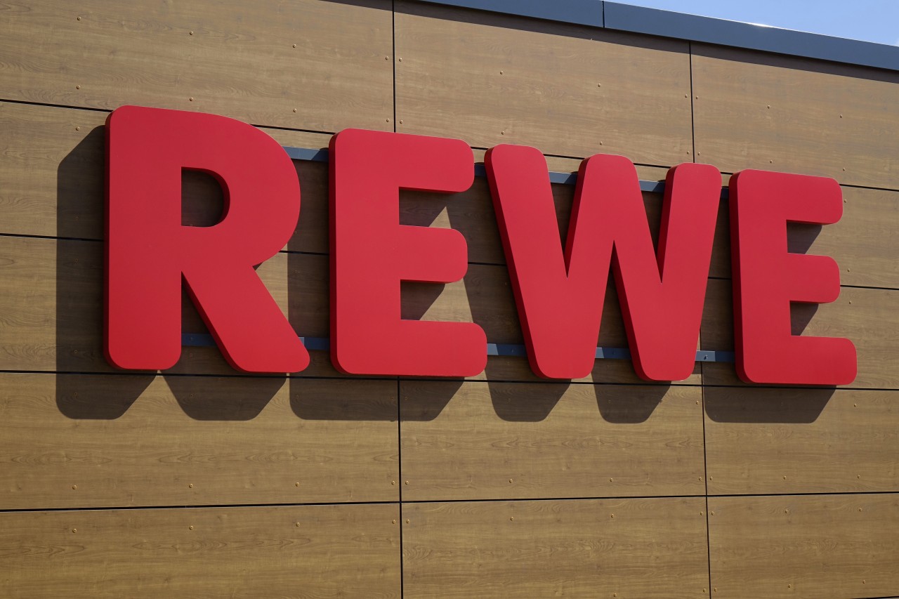 Rewe in Erfurt: Neben einer neuen Supermarkt-Filiale soll ein weiteres Angebot geschaffen werden. (Symbolbild)
