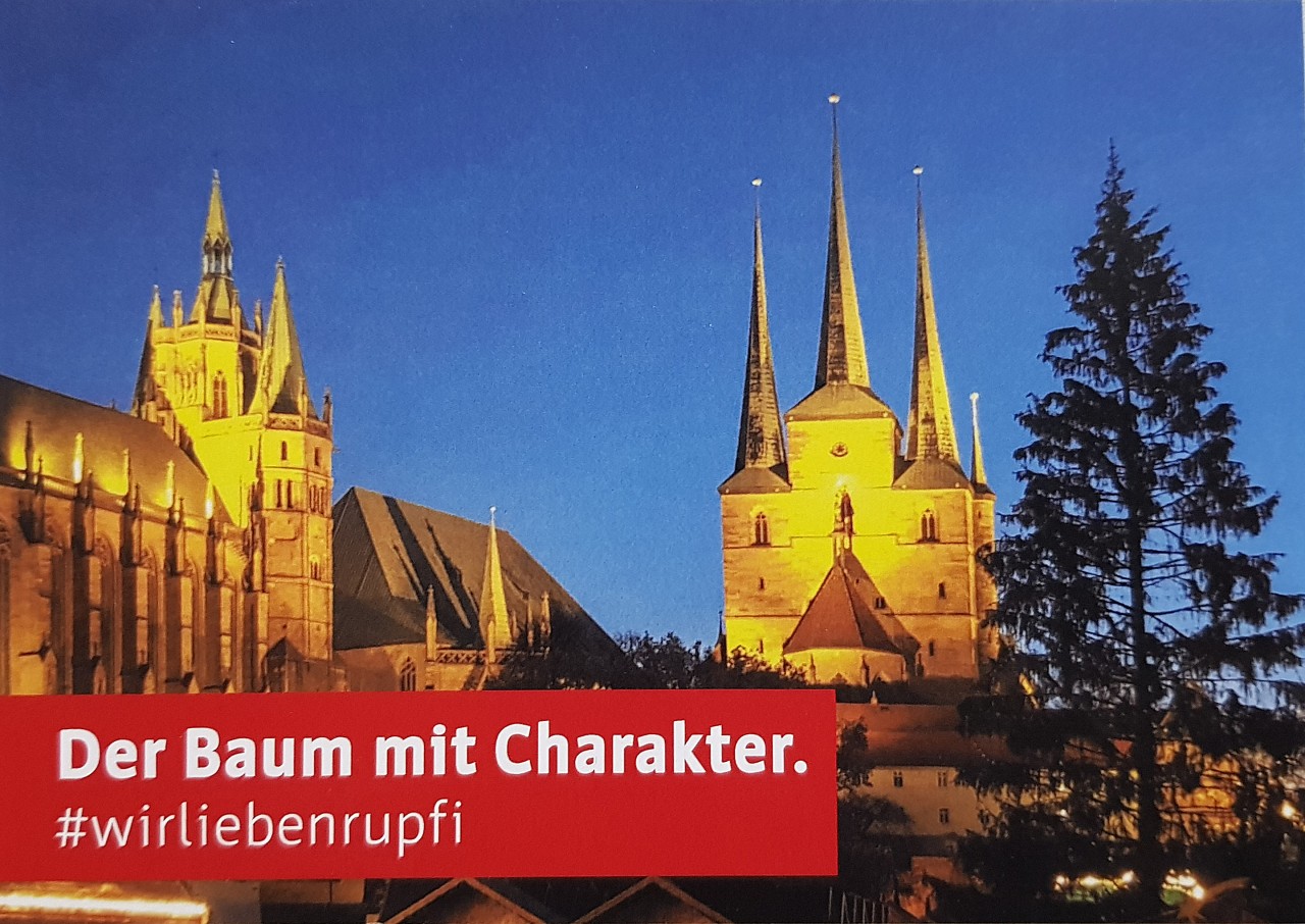 Erfurt hat Postkarten mit Rupfi, dem Weihnachtsbaum mit Charakter, bedrucken lassen.