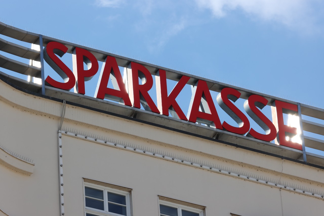 In Thüringen wurden im letzten Jahr zahlreiche Filialen der Sparkasse geschlossen. (Symbolbild)