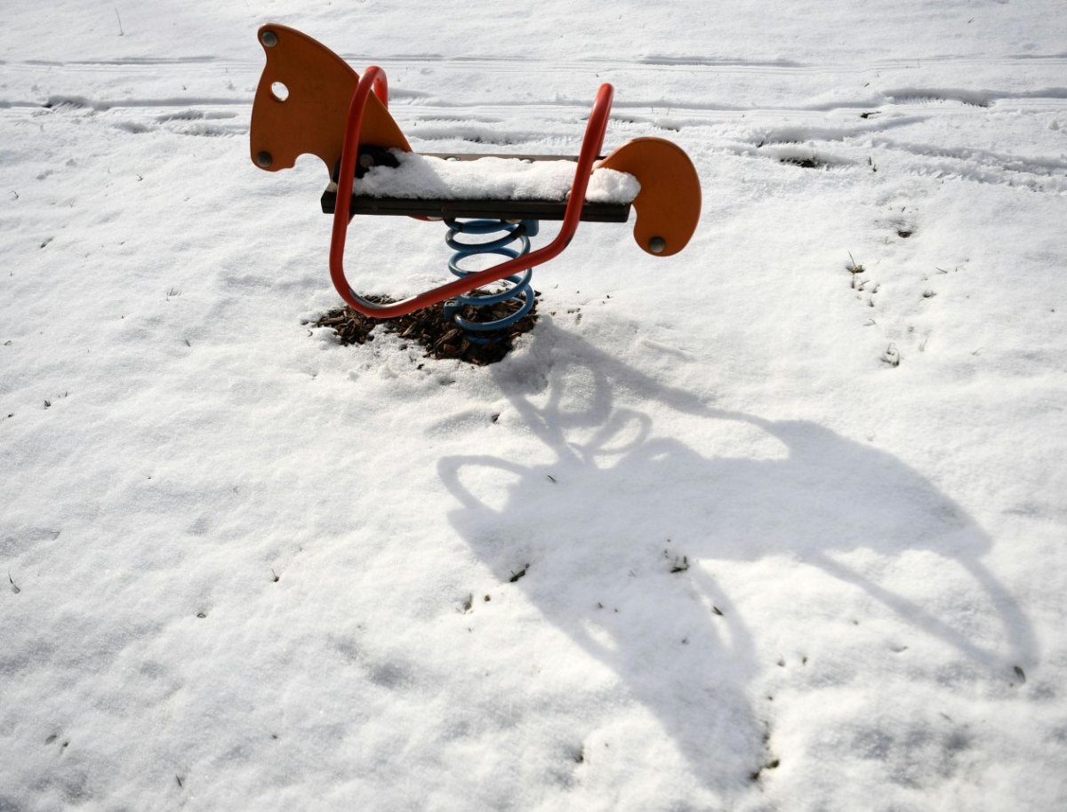 spielplatz erfurt winter schnee