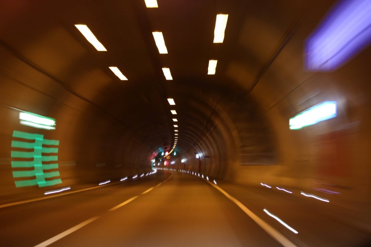 thüringen tunnel.jpg
