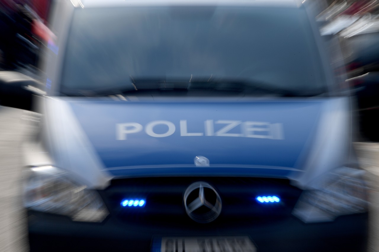 Polizei-Großeinsatz in Weida (Thüringen)! Dort hatten Anwohner Schüsse gehört. (Symbolbild)