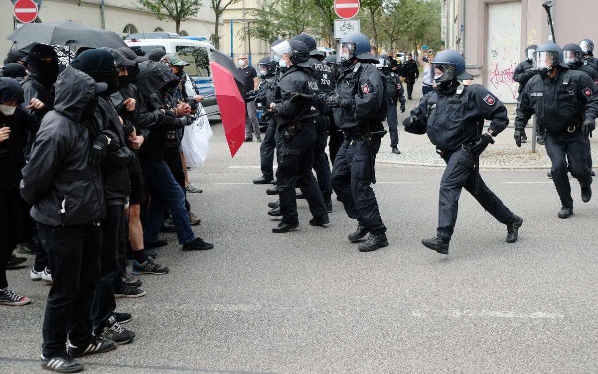 Die Polizei war in Weimar mit einem Großaufgebot präsent.