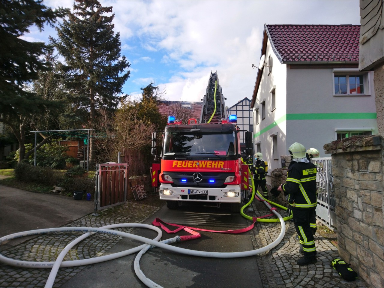 Feuerwehreinsatz in Süßenborn, einem Ortsteil von Weimar! 