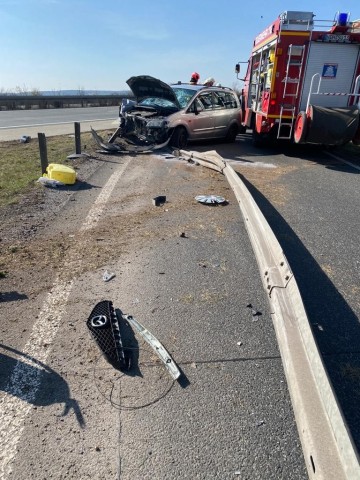 Auf der A38 bei Nordhausen hat sich am Samstag ein heftiger Unfall ereignet.