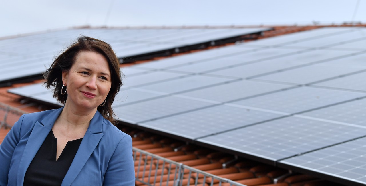 Thüringen Umweltministerin Anja Siegesmund (Grüne) will noch einmal Geld für die Solarförderung zur Verfügung stellen. (Archivbild)